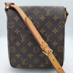 Louis Vuitton Musette Salsa short strap